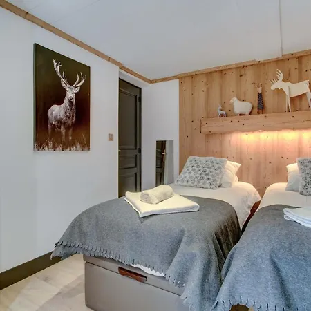 Apartment Place Eglise